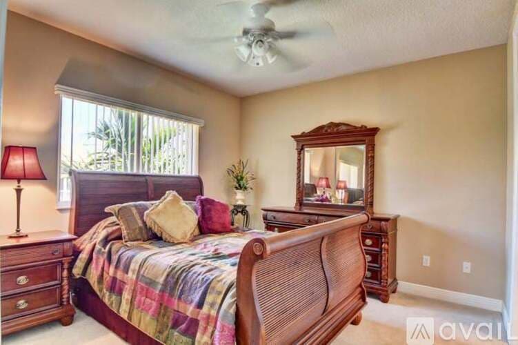 Boca Raton House: 3048 NE 7th Dr