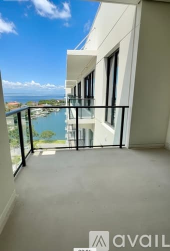 Tampa Apartment: 5498 Bay Center Dr
