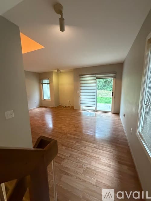 Novi Condo: 39515 Country Lane