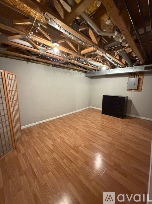 Novi Condo: 39515 Country Lane