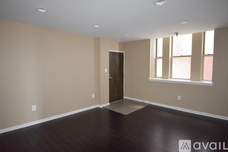 Philadelphia Apartment: 4714 Chestnut St