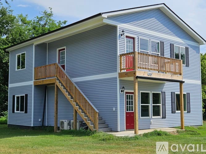 Vonore Apartment: 308 Hall St