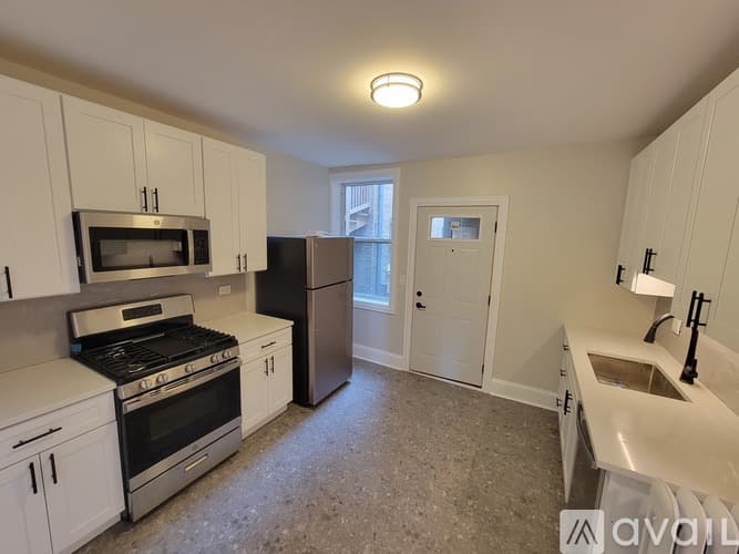 Chicago Apartment: 6414 6432 N Richmond St