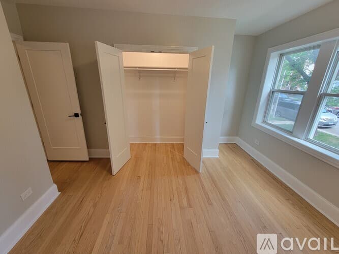 Chicago Apartment: 6414 6432 N Richmond St