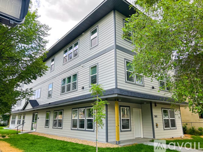 Minneapolis Apartment: 3601 4th Avenue South