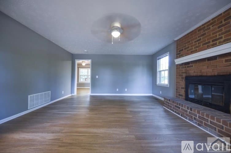 Watkinsville House: 1081 Jimmy Daniel Road