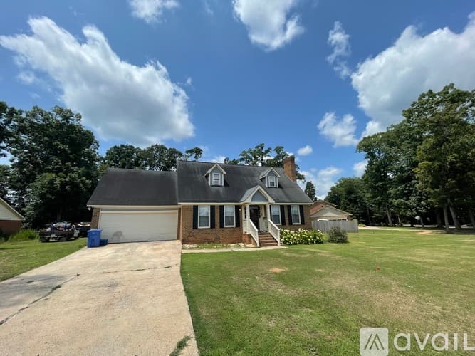 Watkinsville House: 1081 Jimmy Daniel Road