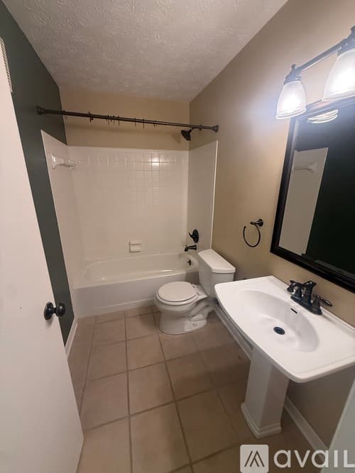 Southgate Apartment: 10 Woodland Hills Dr