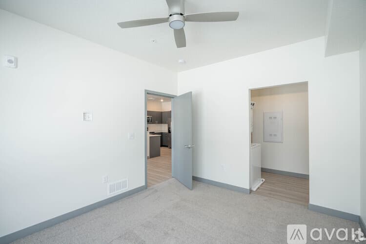 Mankato Apartment: 1247 Range St
