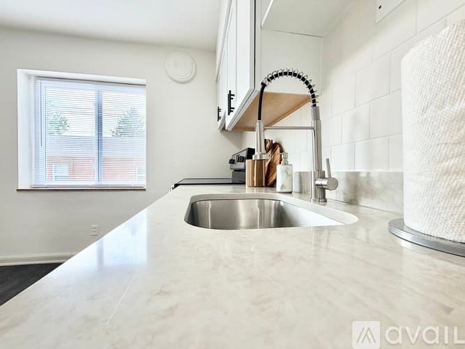 St. Louis Apartment: 5952 Nagel Ave