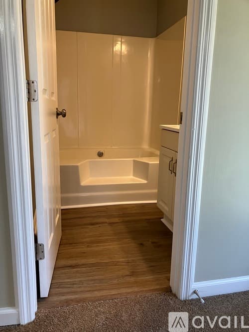 Columbus House: 3822 Sunrise Lane