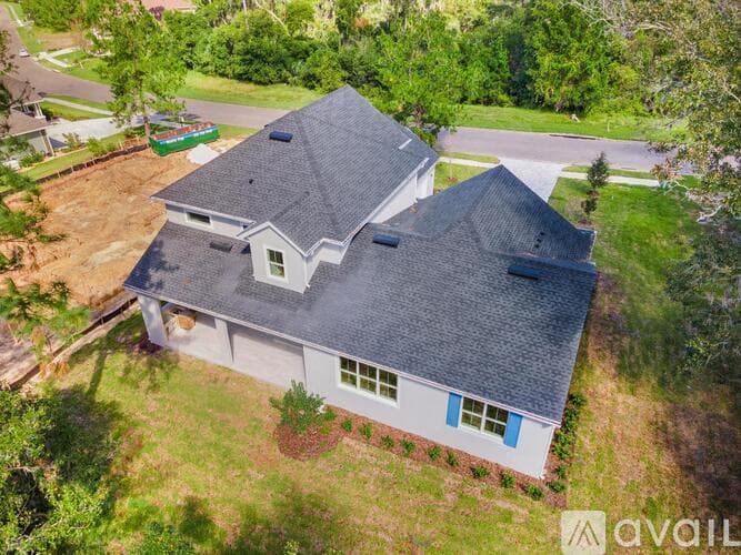 Brooksville House: 6622 Summit View Dr