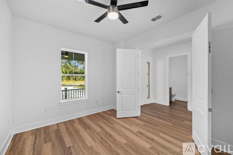 Brooksville House: 6622 Summit View Dr