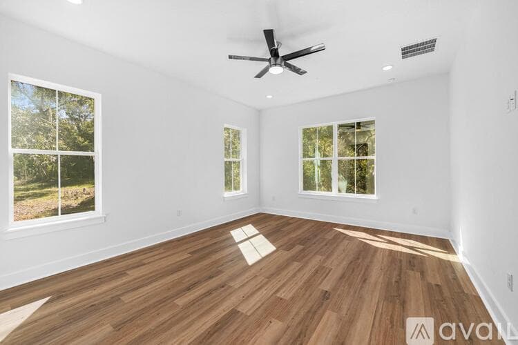 Brooksville House: 6622 Summit View Dr