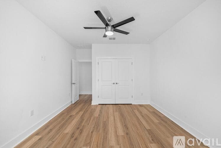 Brooksville House: 6622 Summit View Dr