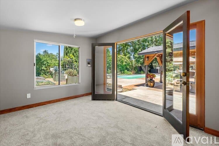 Los Angeles House: Collins St