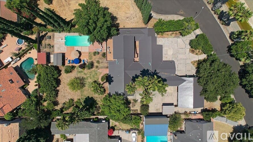 Los Angeles House: Collins St