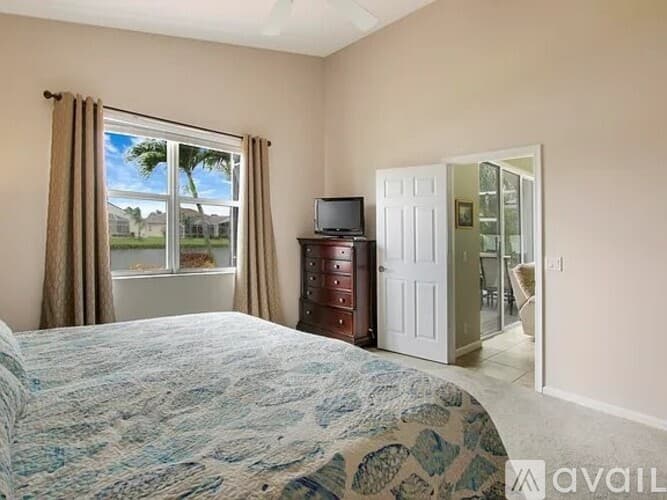 Port St. Lucie House: 122 Northwest Swann Mill Circle