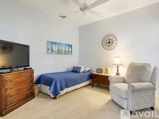 Port St. Lucie House: 122 Northwest Swann Mill Circle