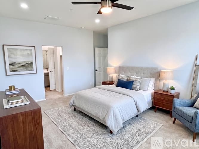 Phoenix Apartment: 3434 N Longview Ave