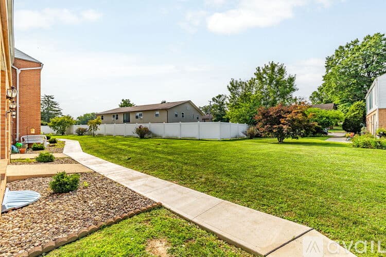 Danville Townhome: 27 Montgomery Village Ln