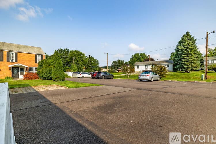 Danville Townhome: 27 Montgomery Village Ln