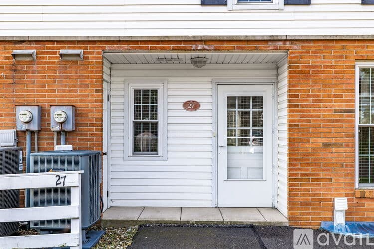 Danville Townhome: 27 Montgomery Village Ln