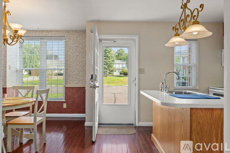 Danville Townhome: 27 Montgomery Village Ln