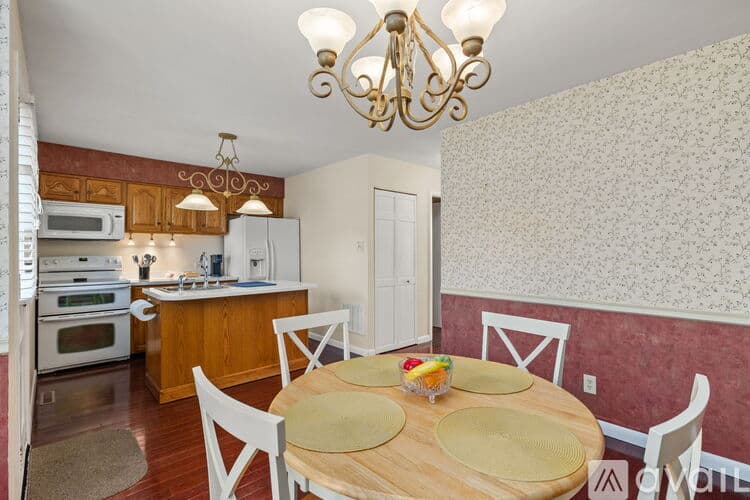Danville Townhome: 27 Montgomery Village Ln