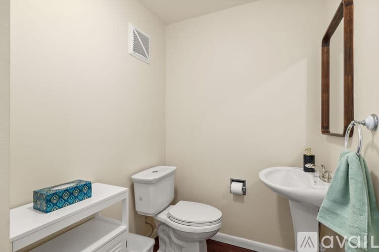 Danville Townhome: 27 Montgomery Village Ln