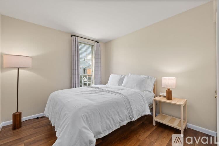 Danville Townhome: 27 Montgomery Village Ln