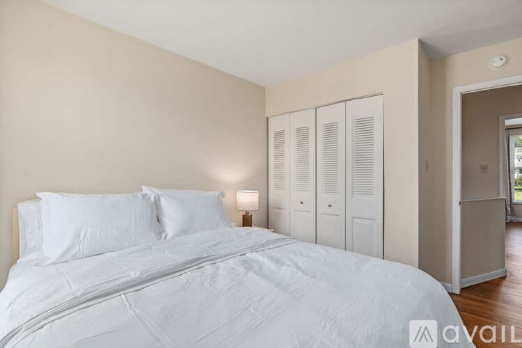 Danville Townhome: 27 Montgomery Village Ln