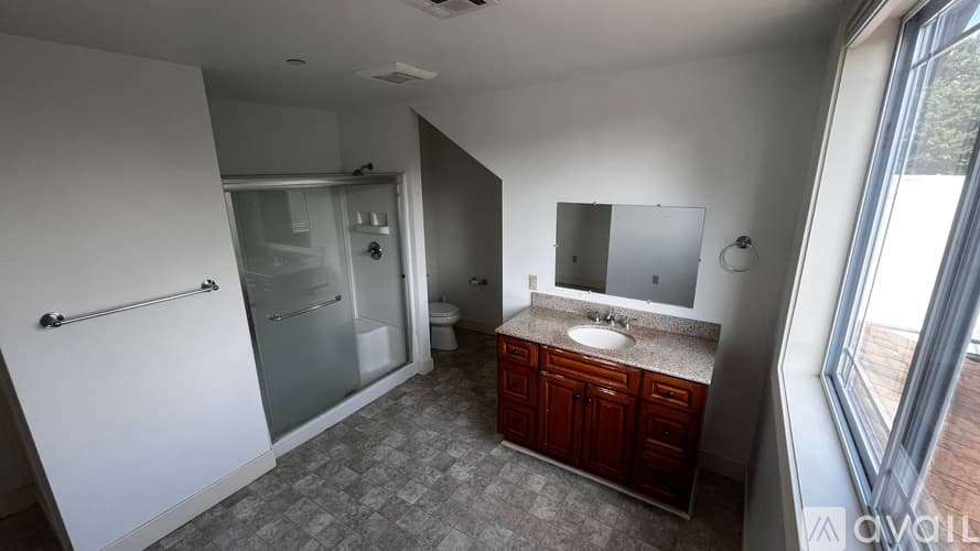 Stockton Apartment: 88 Kingwood Stockton Road