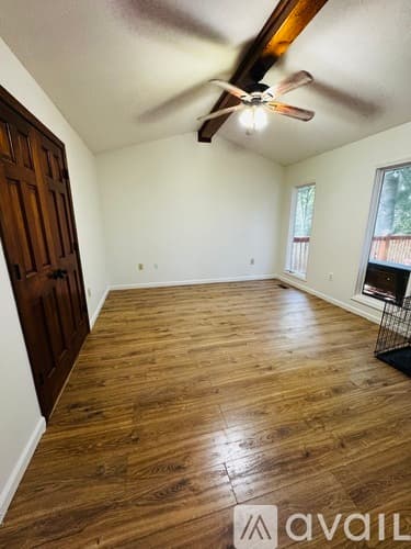 Gainesville House: 5220 Flat Creek Road