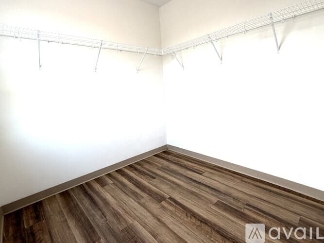 Dedham Apartment: 329 East St