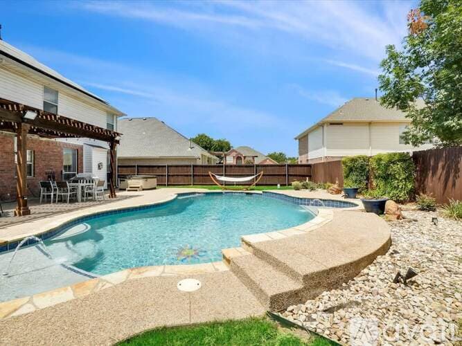 Haltom City House: 5832 Clear Creek Dr