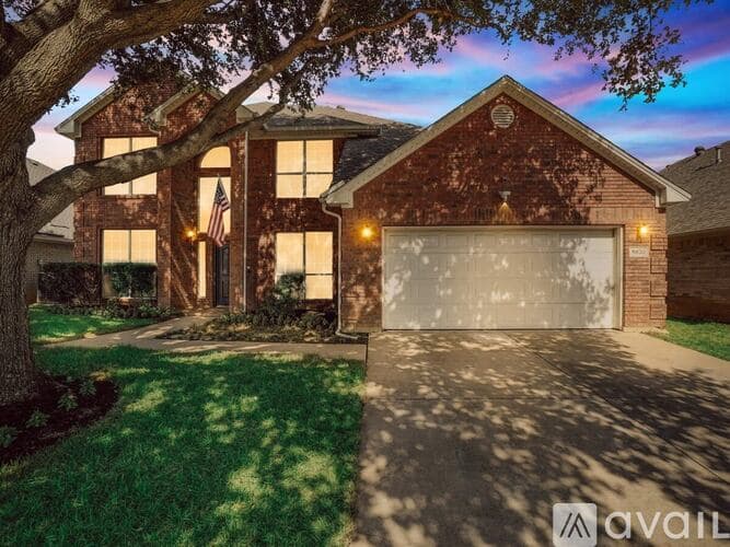 Haltom City House: 5832 Clear Creek Dr