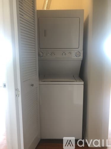 Chicago Apartment: 1444 W Morse Ave