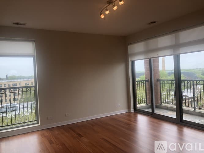 Chicago Apartment: 1444 W Morse Ave