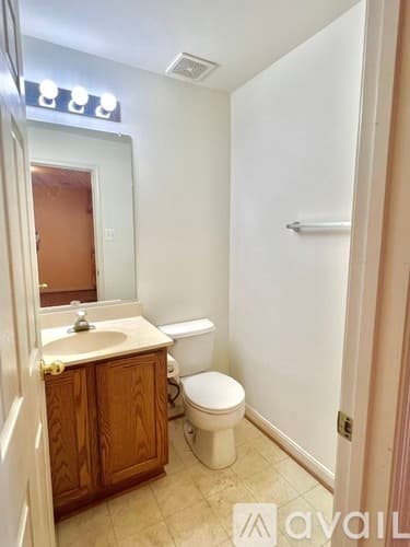 Germantown Townhome: 21259 Owls Nest Circle