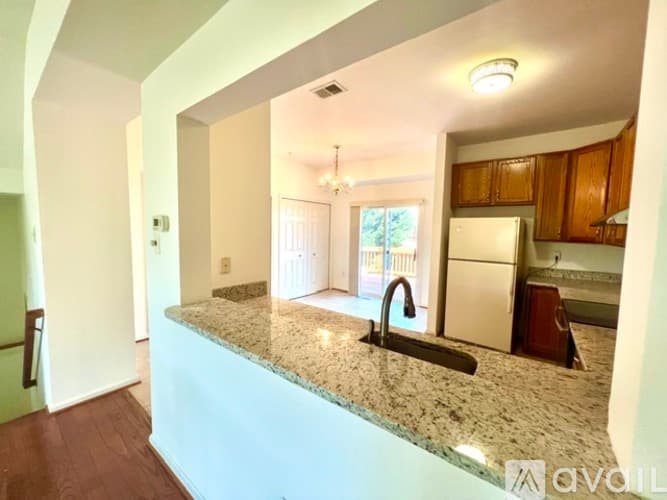 Germantown Townhome: 21259 Owls Nest Circle
