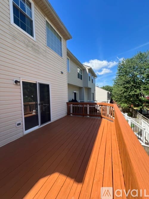 Germantown Townhome: 21259 Owls Nest Circle