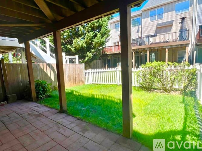 Germantown Townhome: 21259 Owls Nest Circle