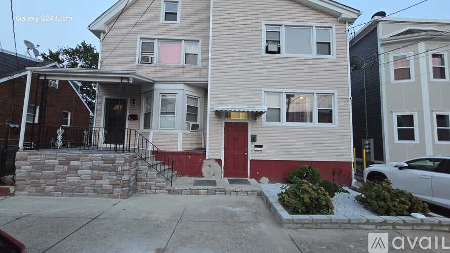 Irvington House: 14 43rd Street