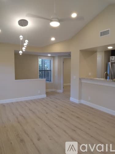 Simi Valley Apartment: 2359 Archwood Ln
