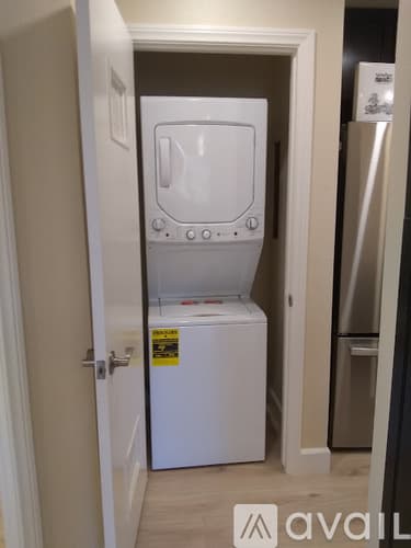 Simi Valley Apartment: 2359 Archwood Ln