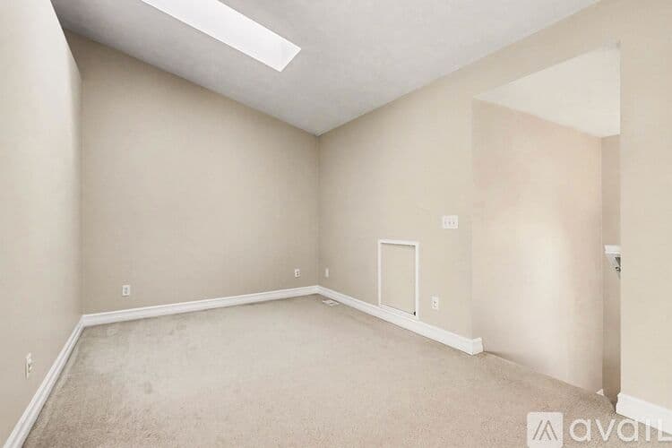 Battle Creek House: 113 Clubhouse Drive