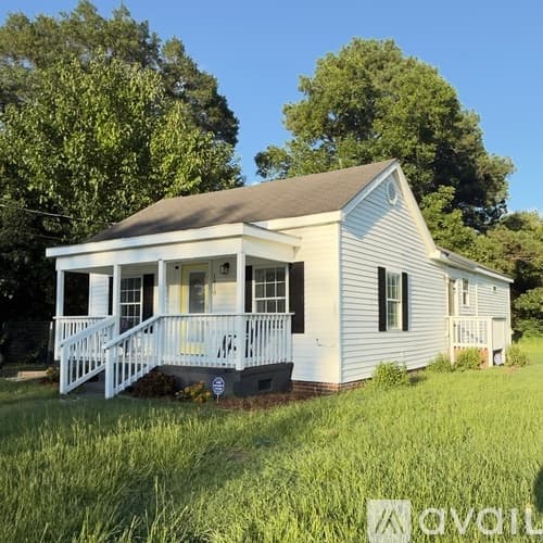 Goldsboro House: 1010 North Center Street