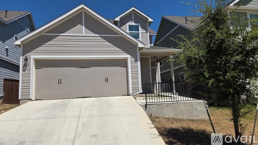 Liberty Hill House: 249 Red Buckeye Loop