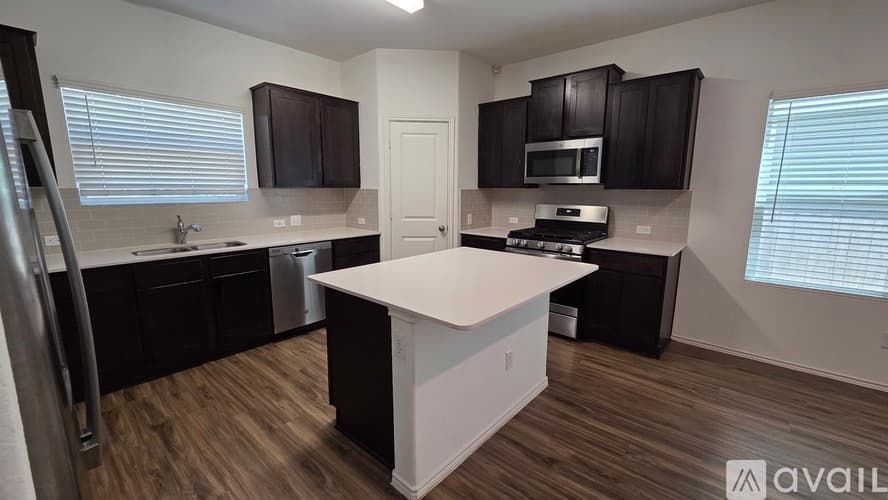 Liberty Hill House: 249 Red Buckeye Loop